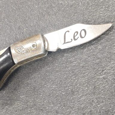 Messer mit Textgravur